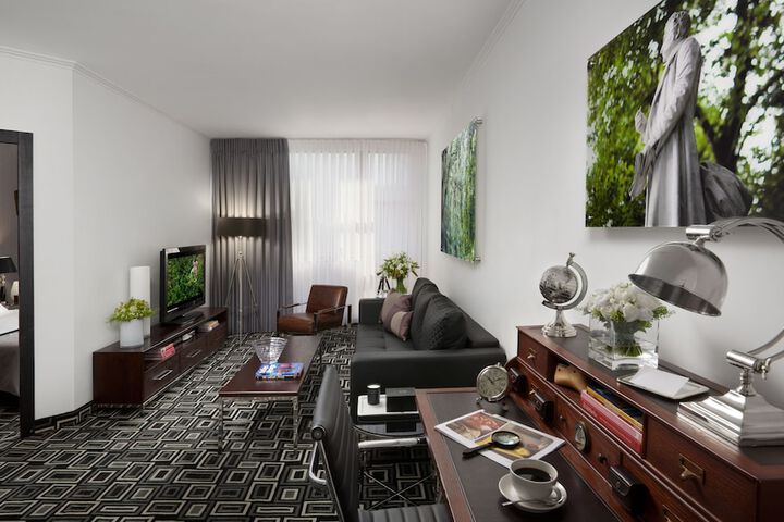 Room 13 of 62