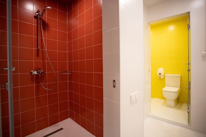 Clean Restrooms