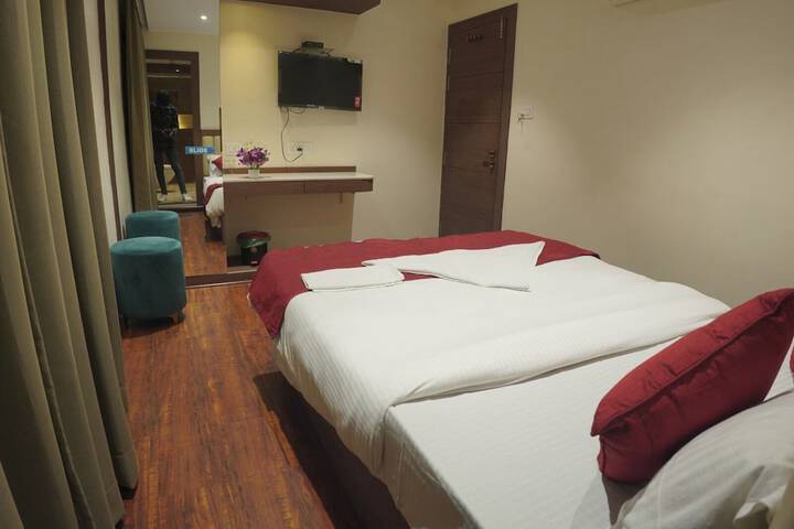 Room 13 of 29