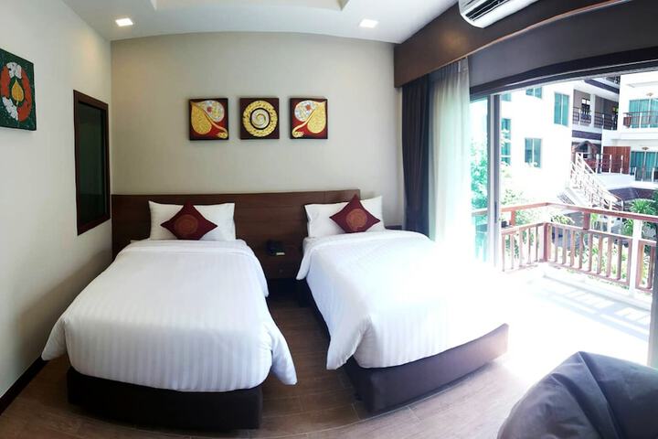 Room 12 of 67