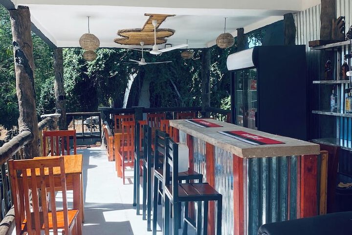 Dining 69 of 93
