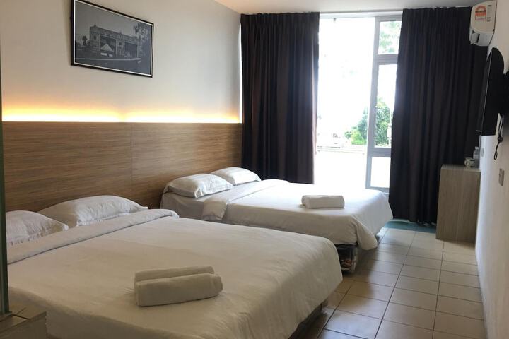 Room 19 of 38