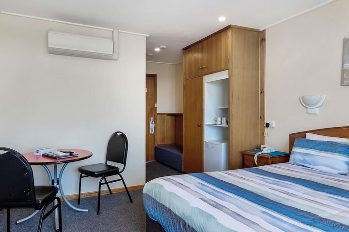 Room 5 of 47