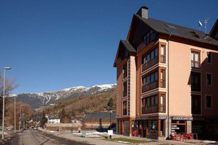 Hotel 6 of 24
