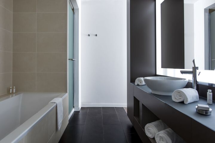 Bath Interior