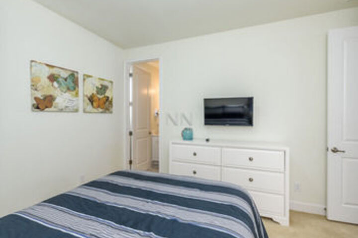 Room 27 of 112