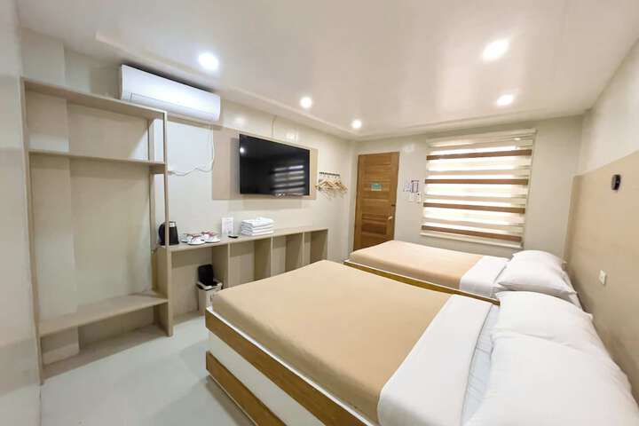 Room 20 of 72