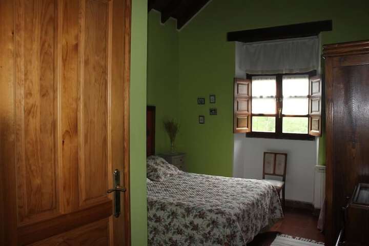 Room 5 of 20