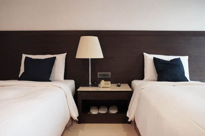 Room 20 of 49