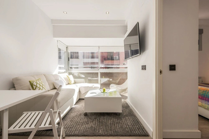 Room 3 of 11