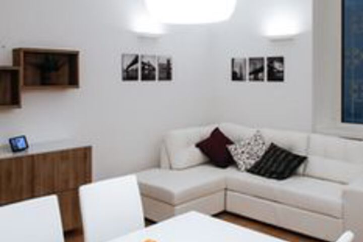 Room 12 of 25