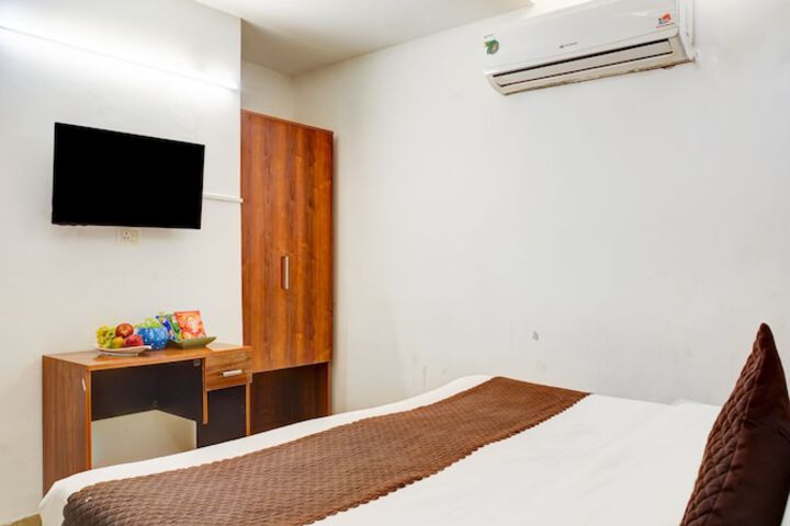 Room 15 of 54