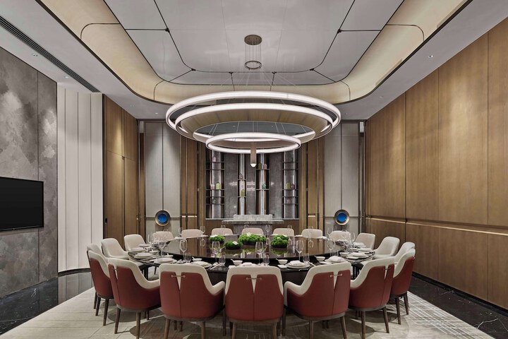 Dining 69 of 90