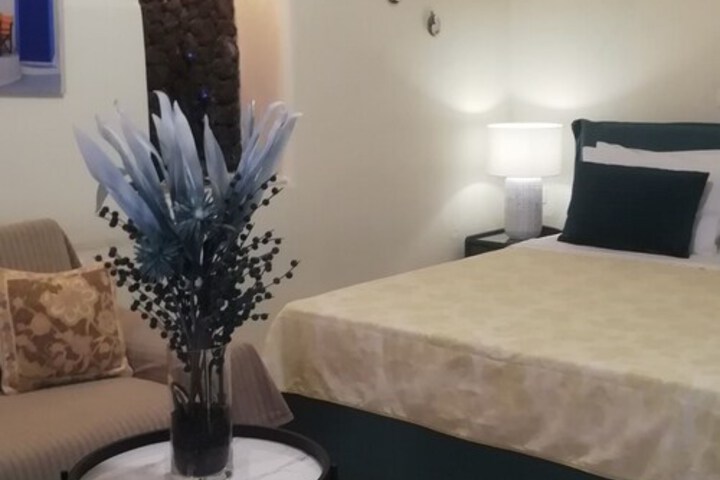 Room 8 of 78