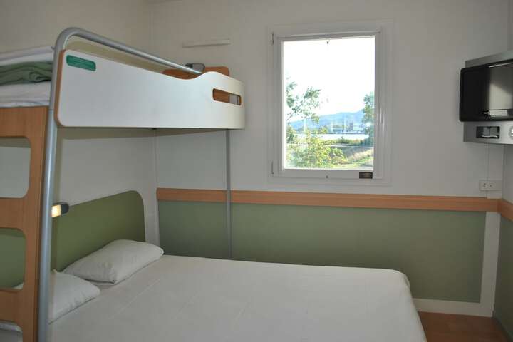 Room 8 of 71