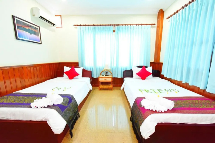 Room 5 of 26