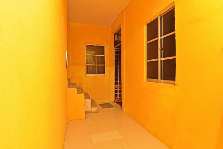 OYO 90664 Rabi Hotel
