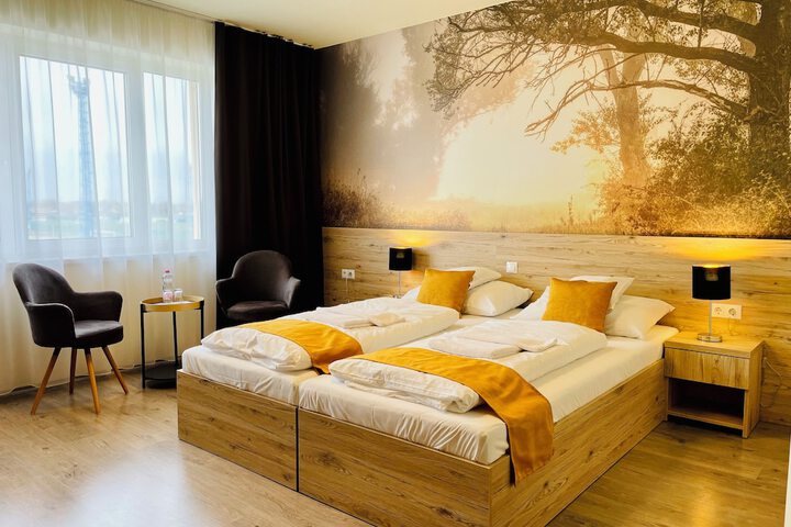 Room 7 of 30