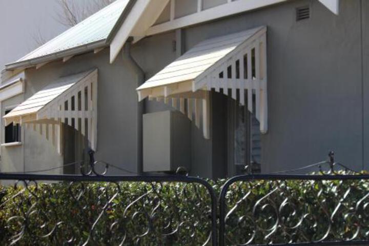 Hotel Exterior 14 of 51