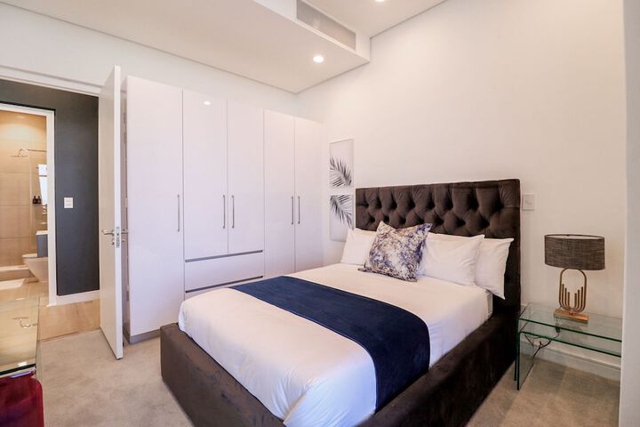 Room 10 of 60