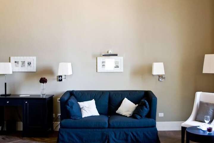 Room 3 of 111
