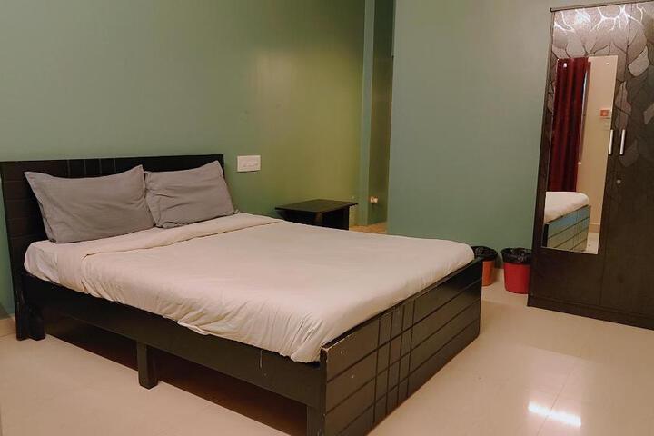 Metro Suites