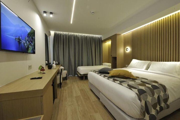 Room 21 of 50