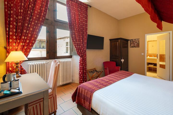 Room 47 of 124
