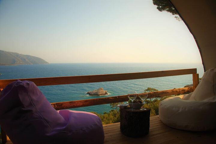 Cosmos Lounge in Fethiye