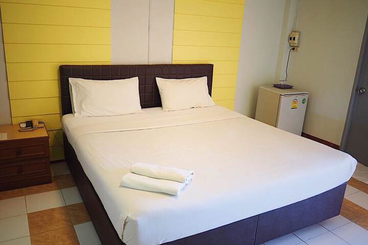 Room 6 of 26