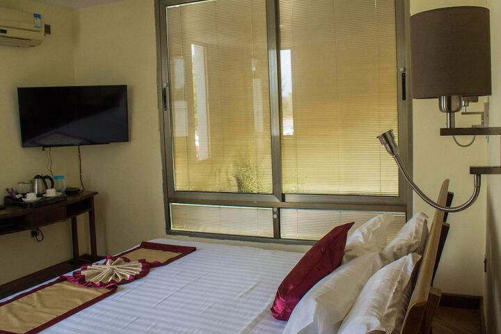 Room 10 of 41