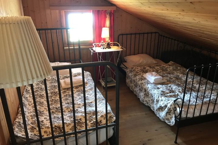 Children's theme room