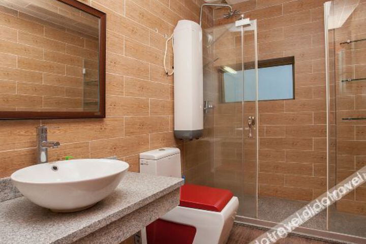 Hotel Interior 11 of 33