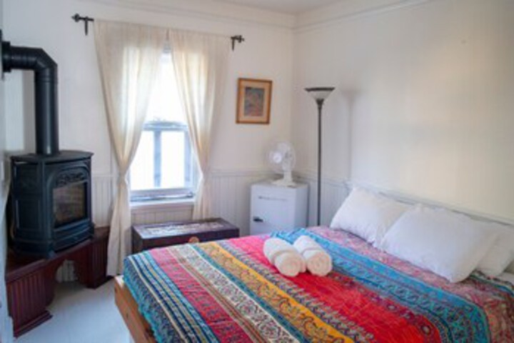 Room 7 of 120