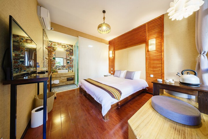 Room 18 of 31