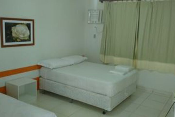 Room 35 of 40