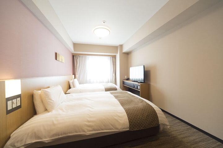 Room 10 of 78
