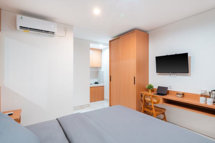 Room 17 of 38