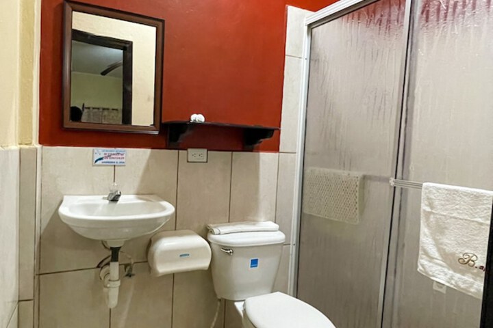 Room 27 of 36