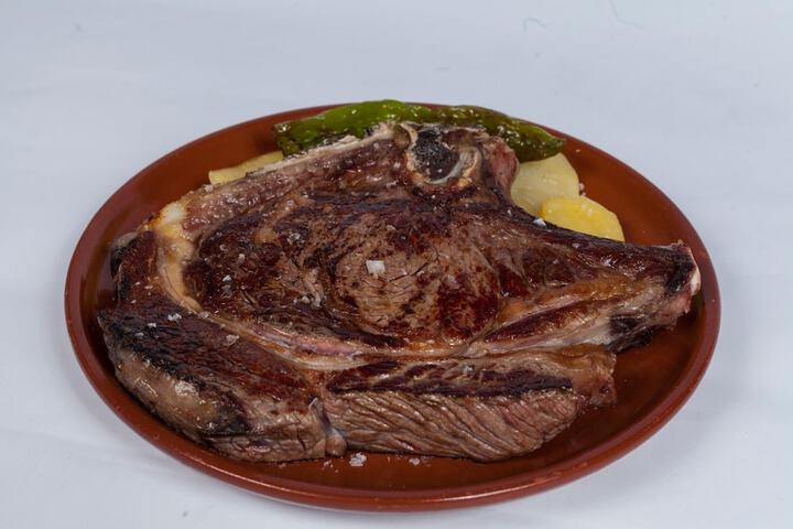 Dining 39 of 63