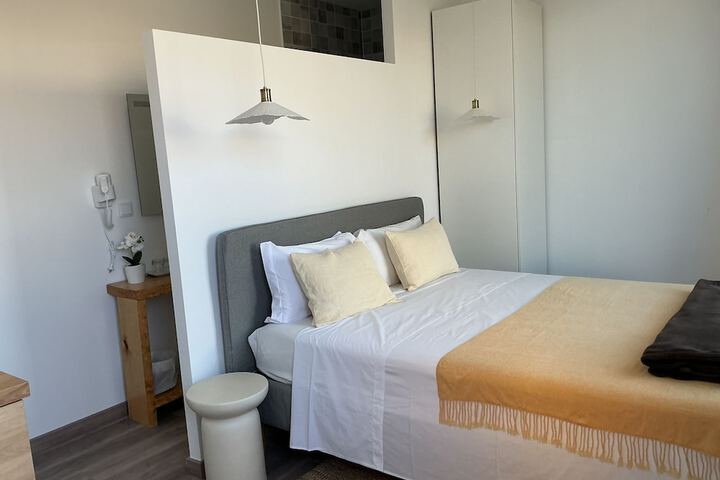 Room 11 of 31