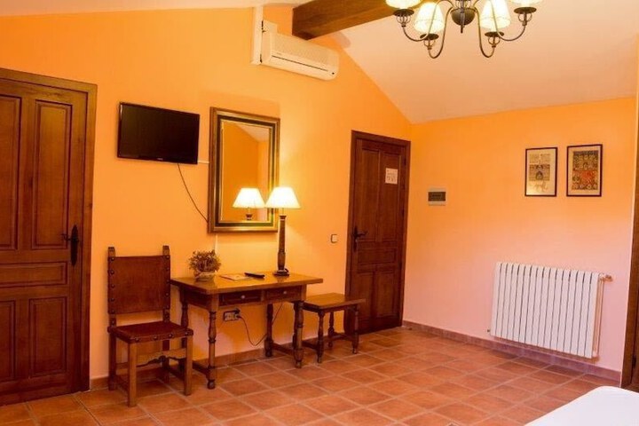 Room 12 of 72