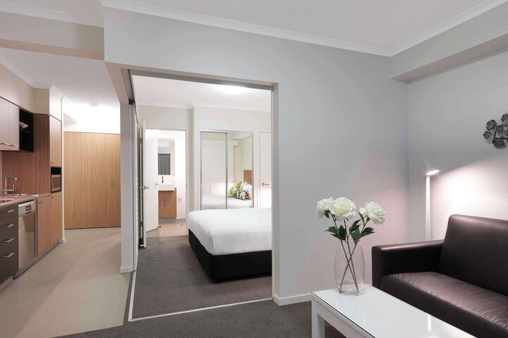 Room 9 of 50