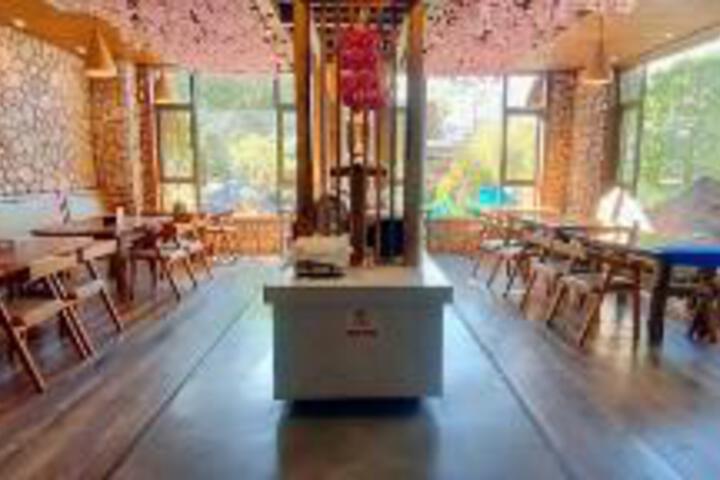 Slanting Lane Hotel