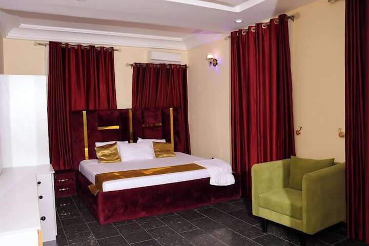 Room 9 of 56