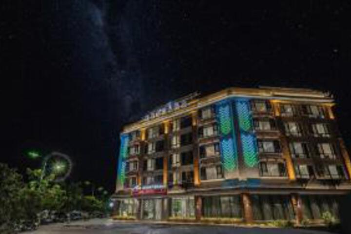 Banma Nami Hotel