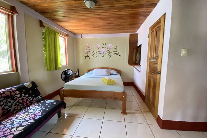 Room 14 of 65