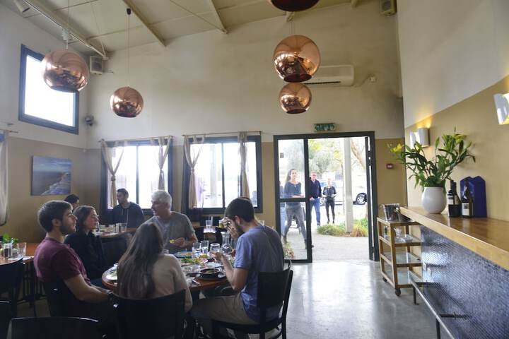 Dining 6 of 63