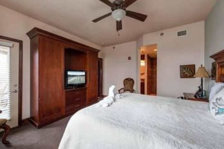 Room 8 of 23