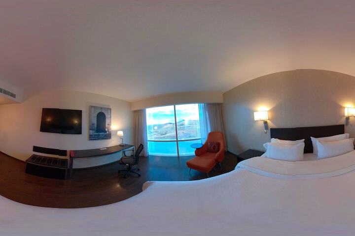 Room 17 of 68